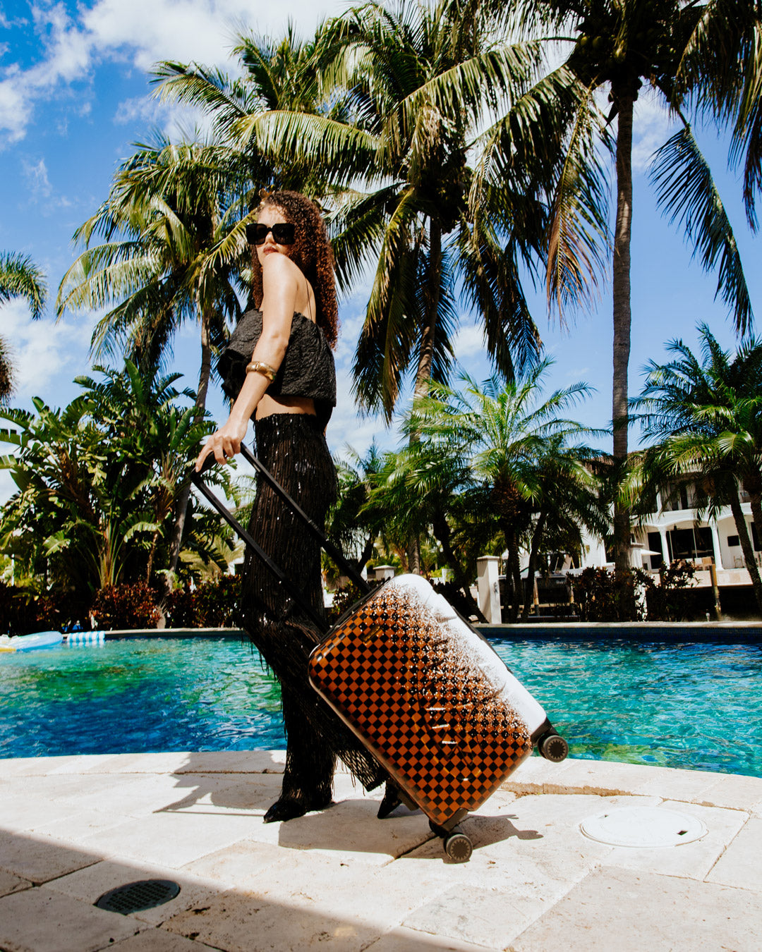 SPRAYSHARKS WORLDWIDE SHARKITECTURE CARRY-ON LUGGAGE