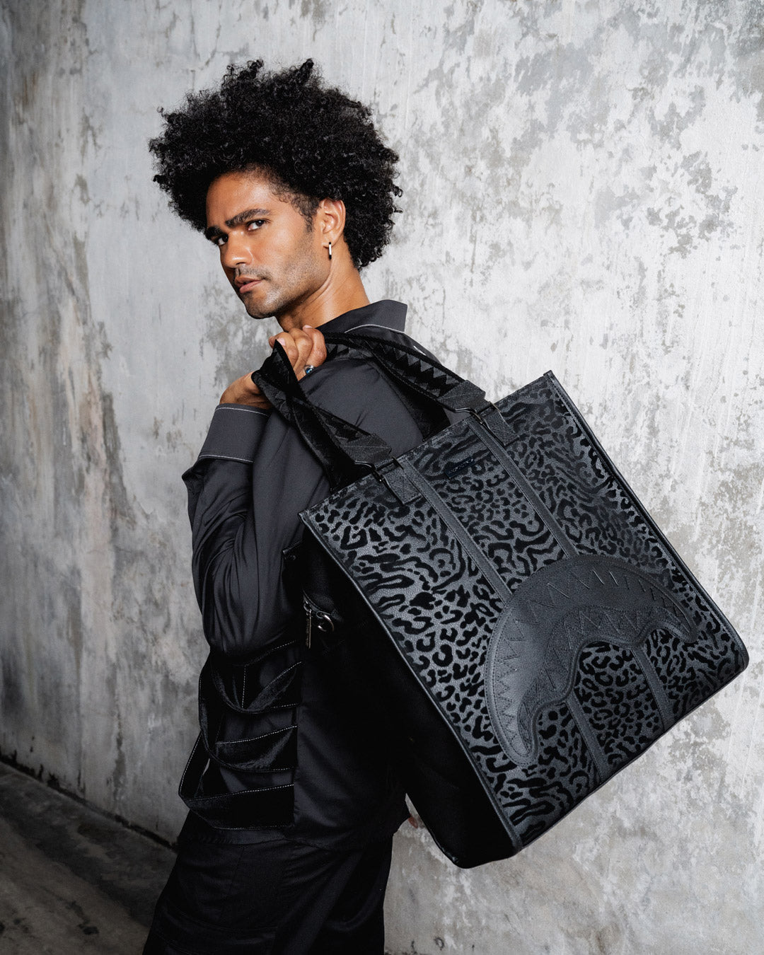SPYCRAFT PREDATOR DUFFLE CARRY-ON BAG