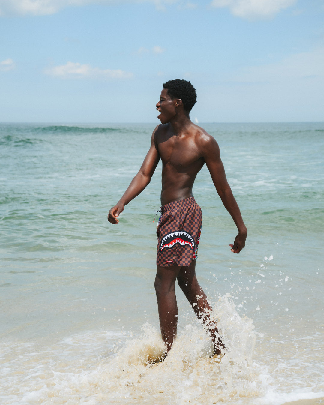 STICKER CREW SWIM SHORTS